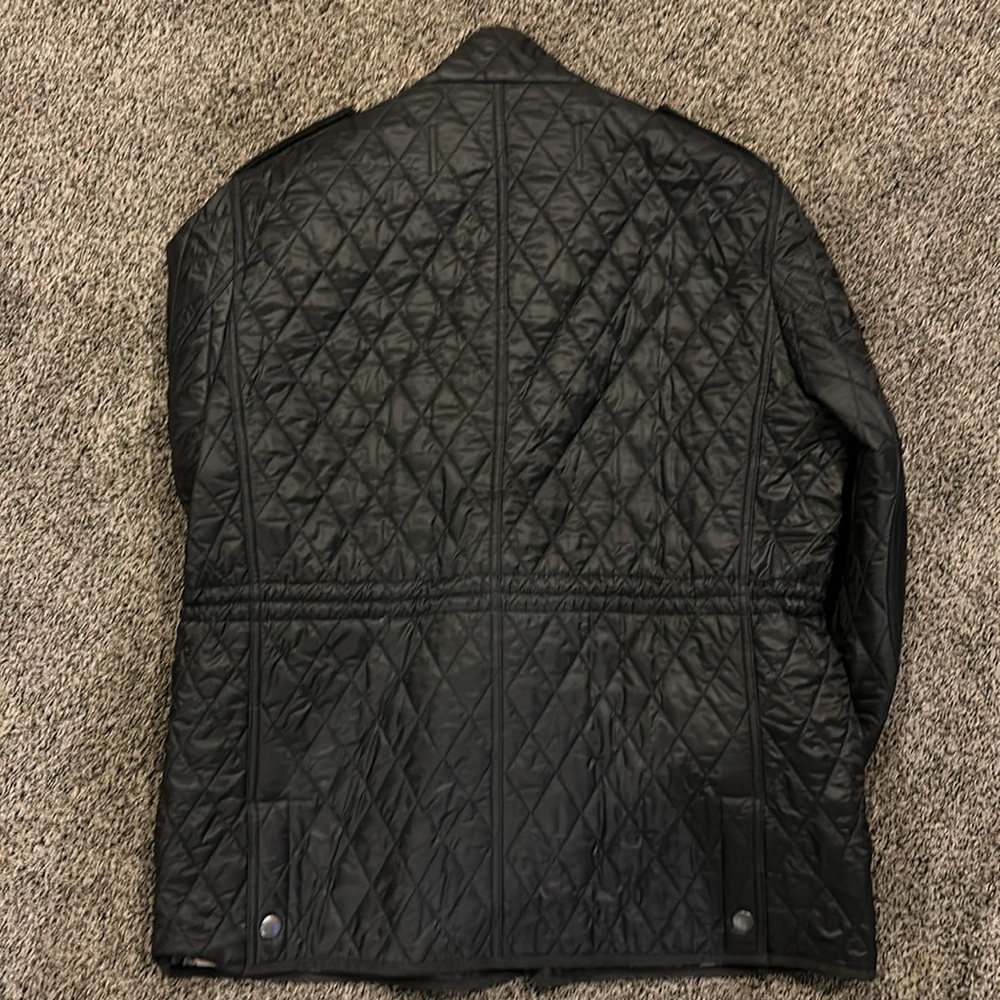 Burberry Black Quilted Puffer Jacket with Signature Check Cuffs - Picture 3 of 6